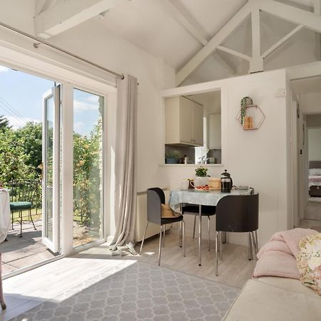 Enchanted Retreats At West Ford Devon 사우스몰튼 외부 사진