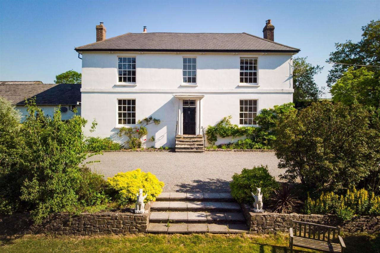 Enchanted Retreats At West Ford Devon 사우스몰튼 외부 사진