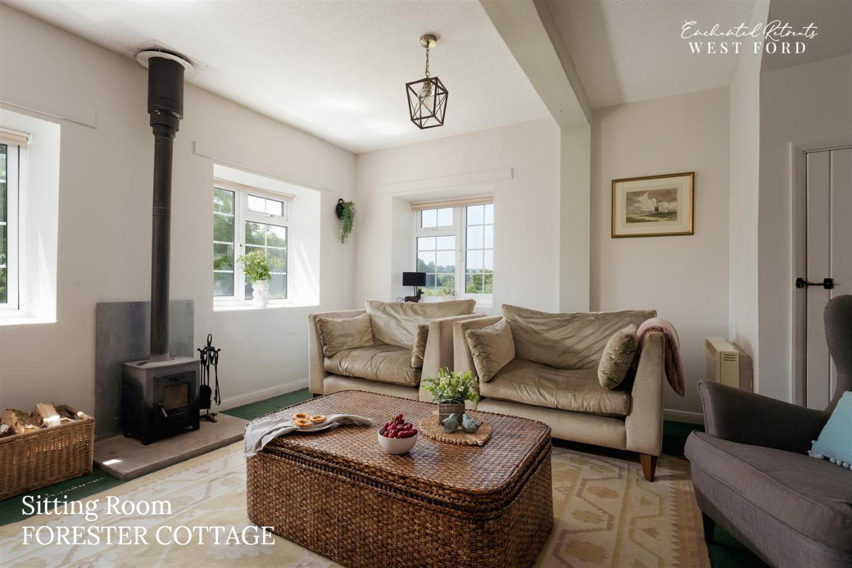 Enchanted Retreats At West Ford Devon 사우스몰튼 객실 사진