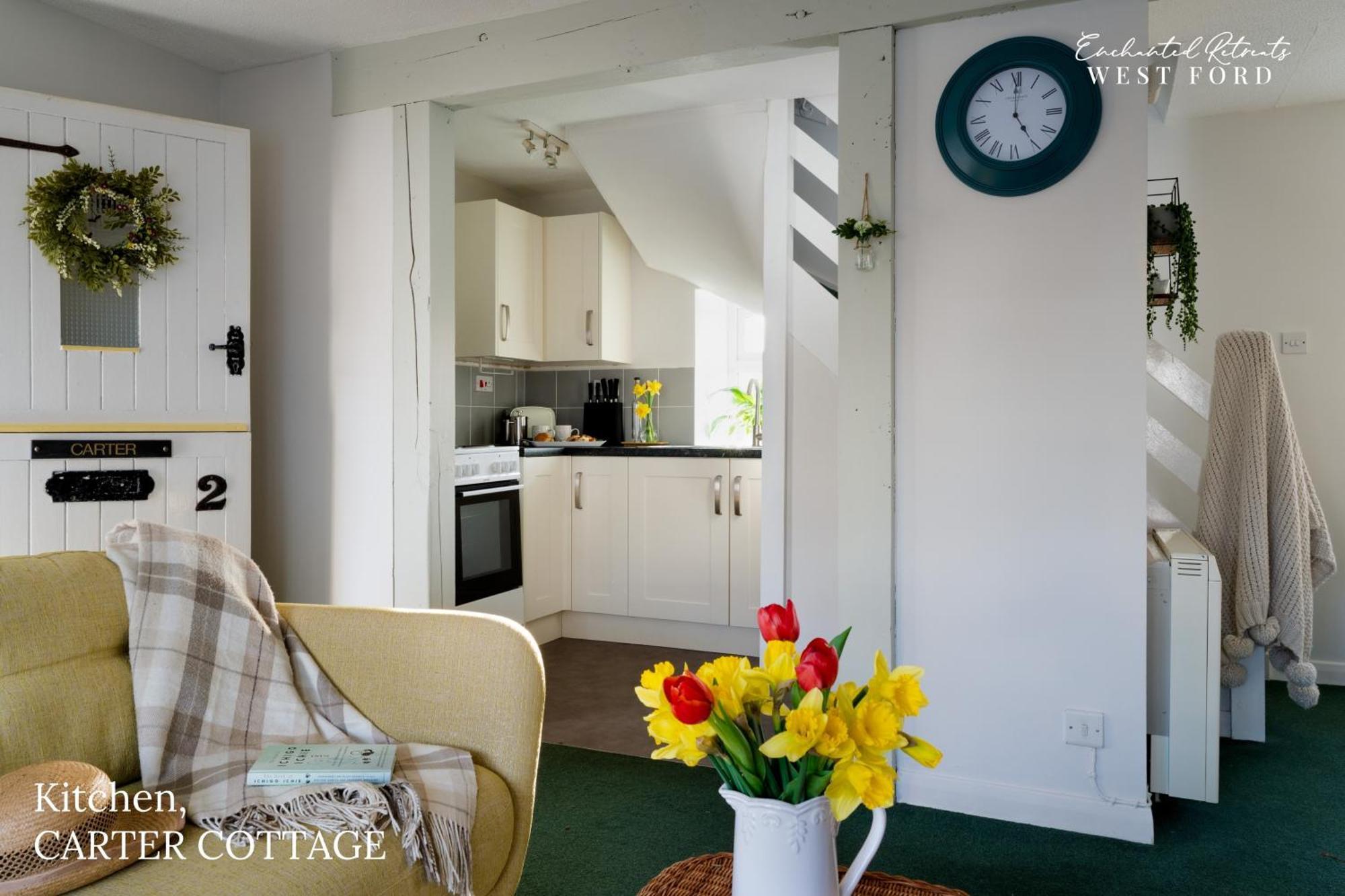 Enchanted Retreats At West Ford Devon 사우스몰튼 객실 사진